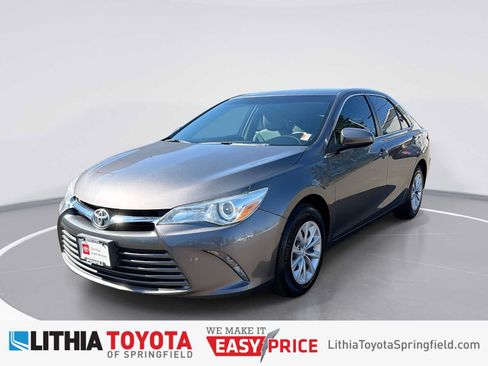 Certified 2016 Toyota Camry LE FWD image 1