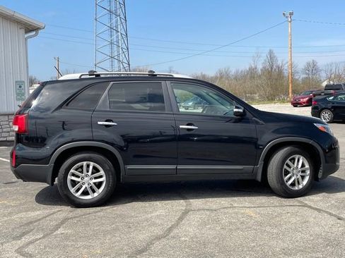 Used 2014 Kia Sorento LX image 10