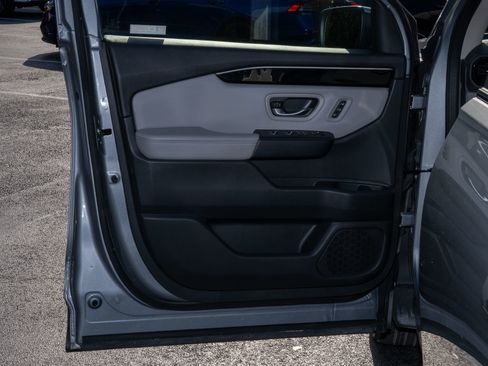 Certified 2023 Honda Pilot EX-L image 11