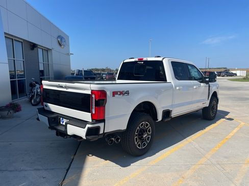 New 2026 Ford F350 Platinum w/ FX4 Off-Road Package image 10