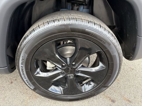 Used 2019 Jeep Compass Altitude image 14
