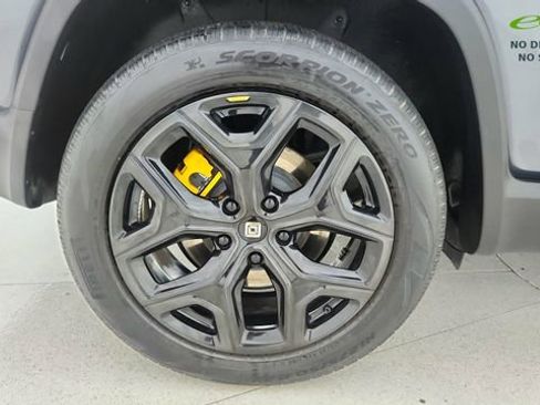Used 2024 Rivian R1S Adventure AWD/4WD image 59