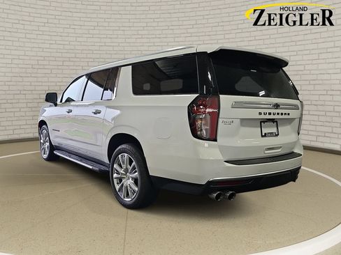 Used 2024 Chevrolet Suburban High Country w/ Max Trailering Package AWD/4WD image 7