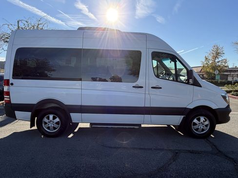 Used 2017 Mercedes-Benz Sprinter 2500 image 6