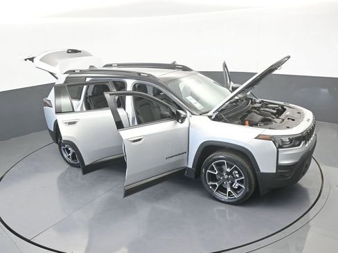 New 2026 Jeep Cherokee Overland image 67