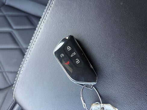 Used 2025 Volkswagen Atlas Cross Sport SE image 21