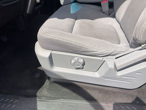 Used 2013 Ford F150 XLT w/ Trailer Tow Pkg image 18