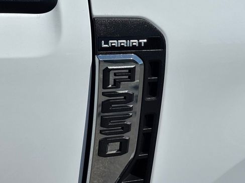 Used 2024 Ford F250 Lariat image 12