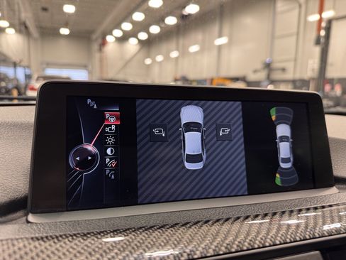 Used 2015 BMW M3 image 7