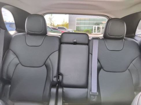 Certified 2022 Jeep Cherokee Limited w/ Elite Package AWD/4WD image 33