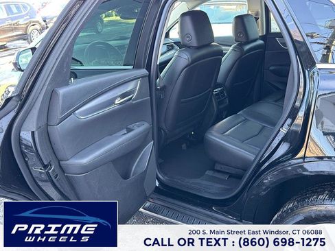 Used 2019 Cadillac XT5 Premium Luxury w/ Driver Assist Package image 11