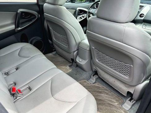 Used 2011 Toyota RAV4 Limited w/ Limited Extra Value Pkg AWD/4WD image 23