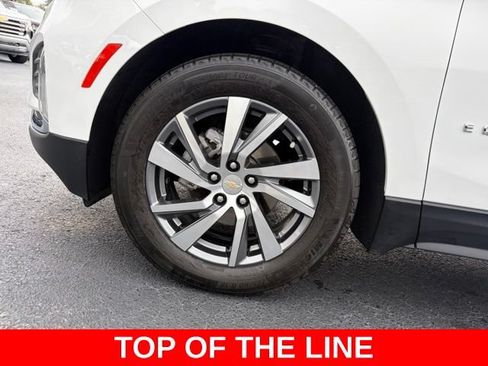 Used 2022 Chevrolet Equinox Premier w/ LPO, Floor Liner Package FWD image 9
