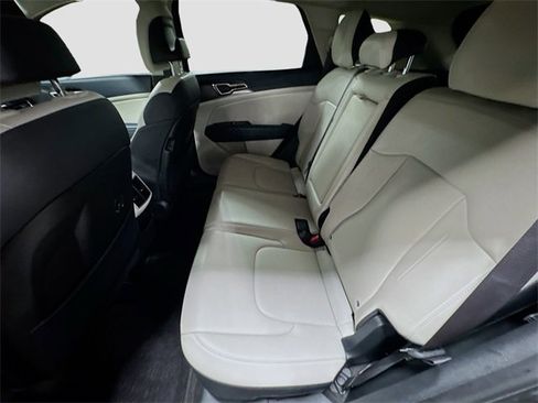Used 2023 Kia Sportage EX image 27