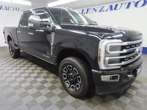 Used 2024 Ford F250 Platinum image 3