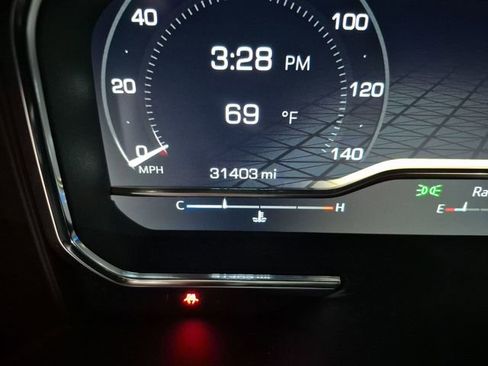Certified 2024 GMC Sierra 1500 AT4 w/ Technology Package AWD/4WD image 13