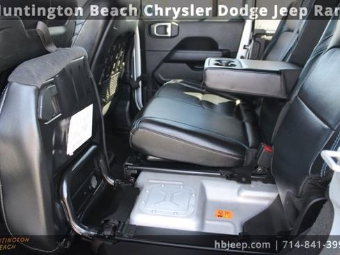 Used 2023 Jeep Wrangler Unlimited Rubicon 4xe w/ Steel Bumper Group image 45