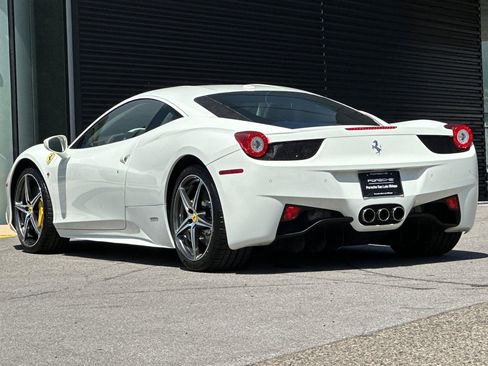 Used 2014 Ferrari 458 Italia Coupe RWD image 3