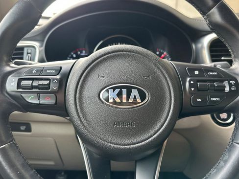 Used 2017 Kia Sorento EX w/ EX V6 Premium Package image 31