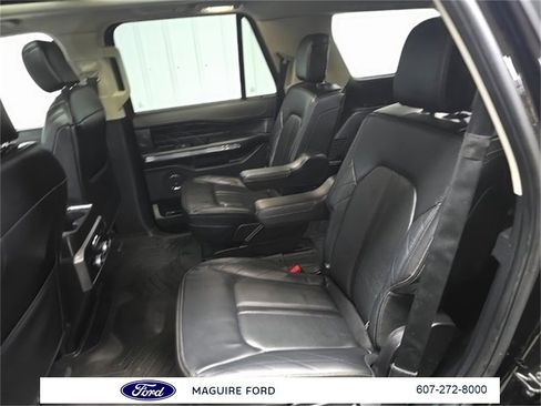 Used 2020 Ford Expedition Platinum image 19