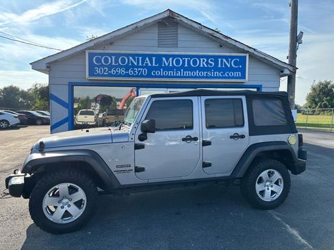 Used 2015 Jeep Wrangler Unlimited Sport w/ Quick Order Package 24S AWD/4WD image 1