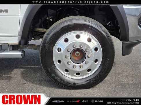 Used 2021 RAM 5500 Tradesman w/ Chrome Appearance Group AWD/4WD image 13
