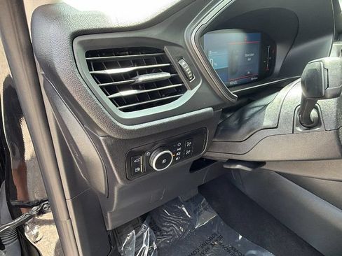Used 2025 Ford Escape SE FWD image 14