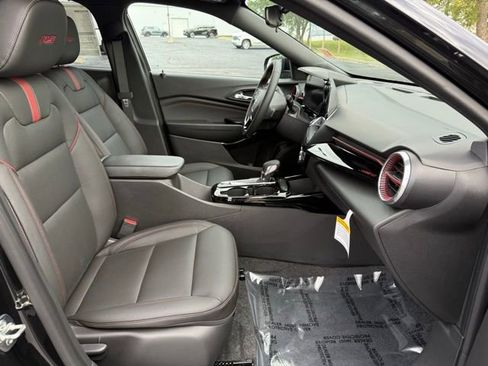 New 2026 Chevrolet Trax RS w/ Driver Confidence Package image 8