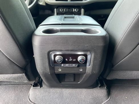 Used 2024 GMC Yukon SLT AWD/4WD image 27