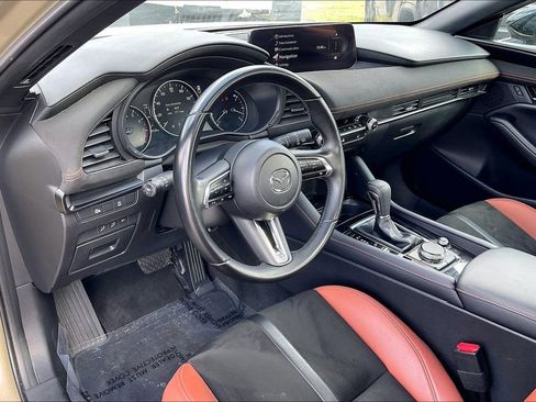 Used 2025 MAZDA MAZDA3 Carbon image 19
