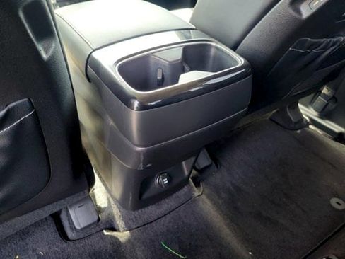 Used 2023 Kia Telluride S AWD/4WD image 14