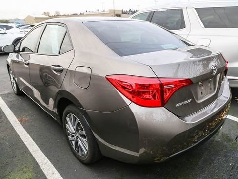 Used 2017 Toyota Corolla L image 9