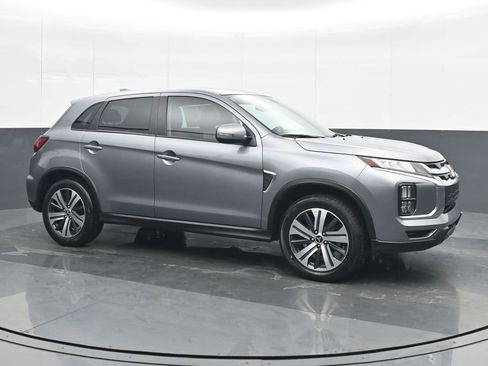 Used 2024 Mitsubishi Outlander Sport SE image 8