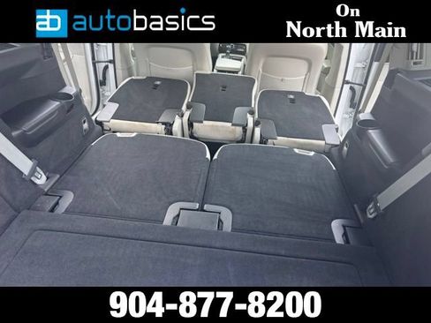 Used 2019 Volvo XC90 T5 Momentum w/ Protection Package Premier FWD image 12