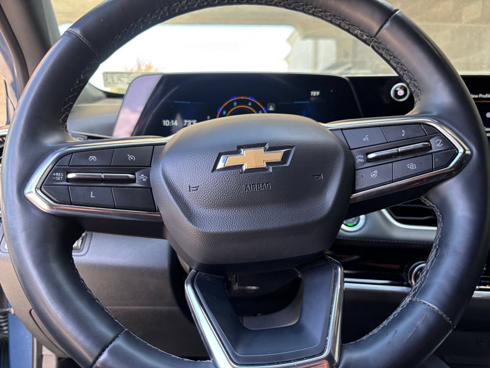 Used 2025 Chevrolet Equinox LT FWD image 27