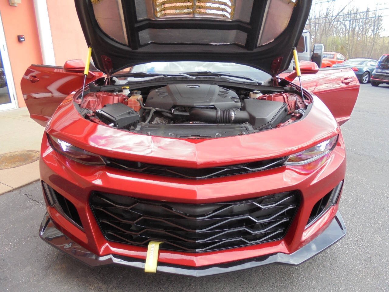 Used 2017 Chevrolet Camaro LT RWD image 47
