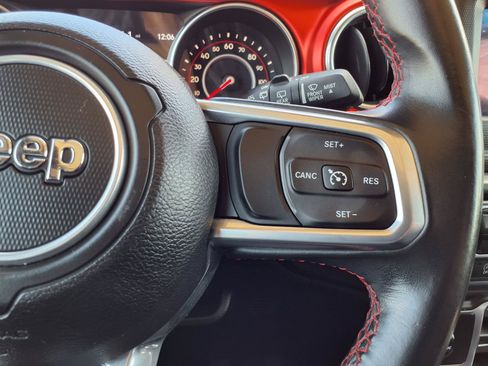 Used 2019 Jeep Wrangler Unlimited Rubicon AWD/4WD image 18