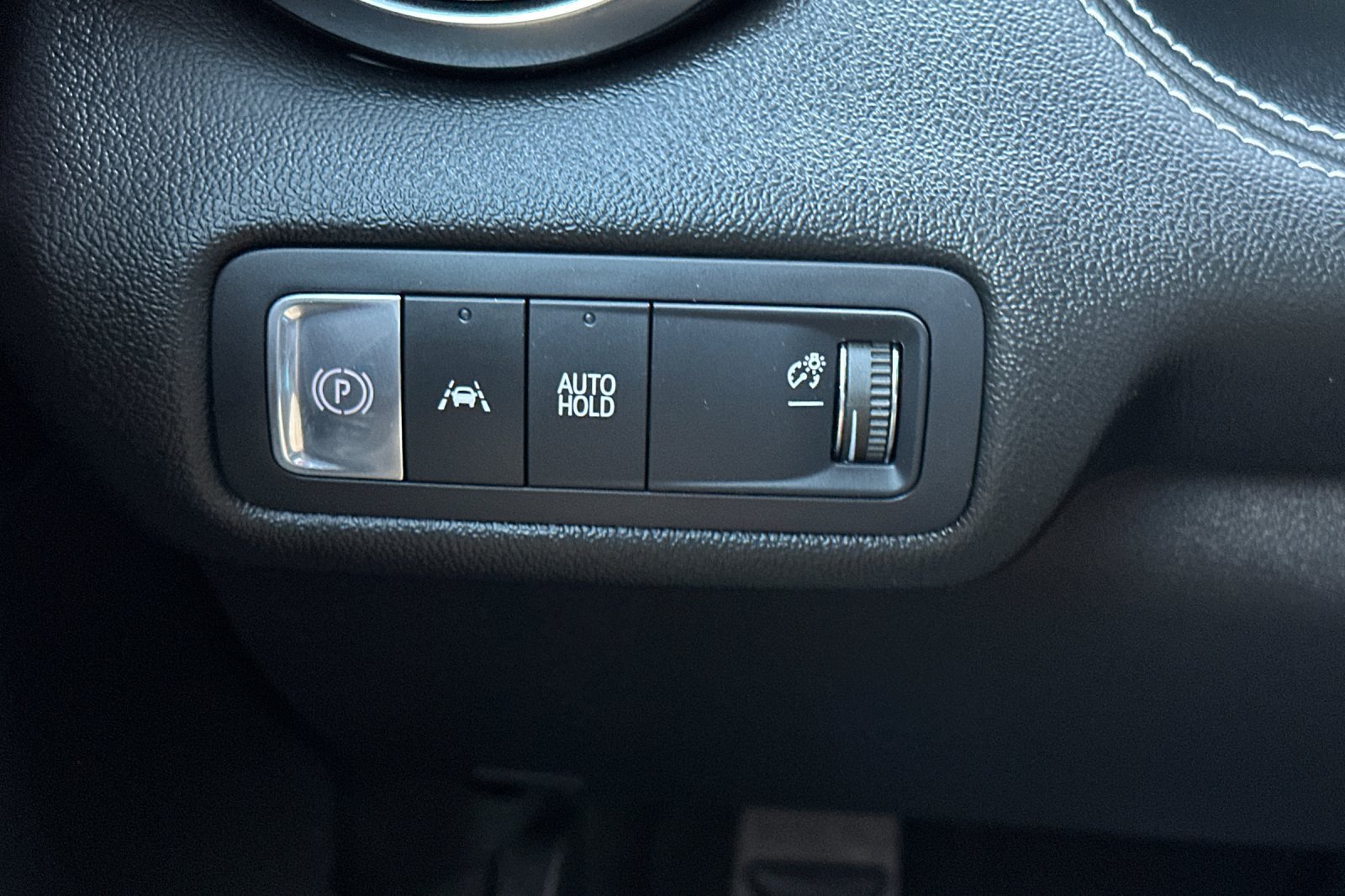 Used 2024 Chevrolet Blazer EV LT AWD/4WD image 34
