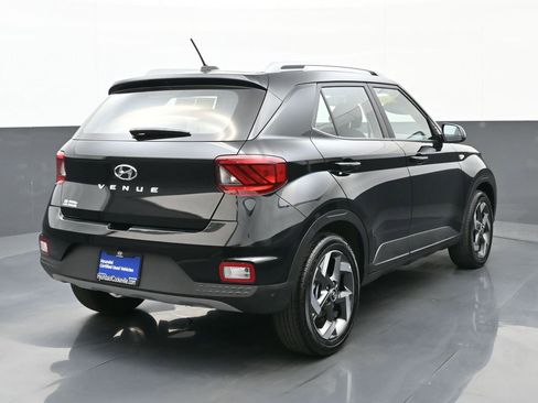 Certified 2026 Hyundai Venue SEL FWD image 4