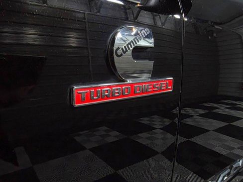 Used 2020 RAM 2500 Tradesman w/ Chrome Appearance Group image 42