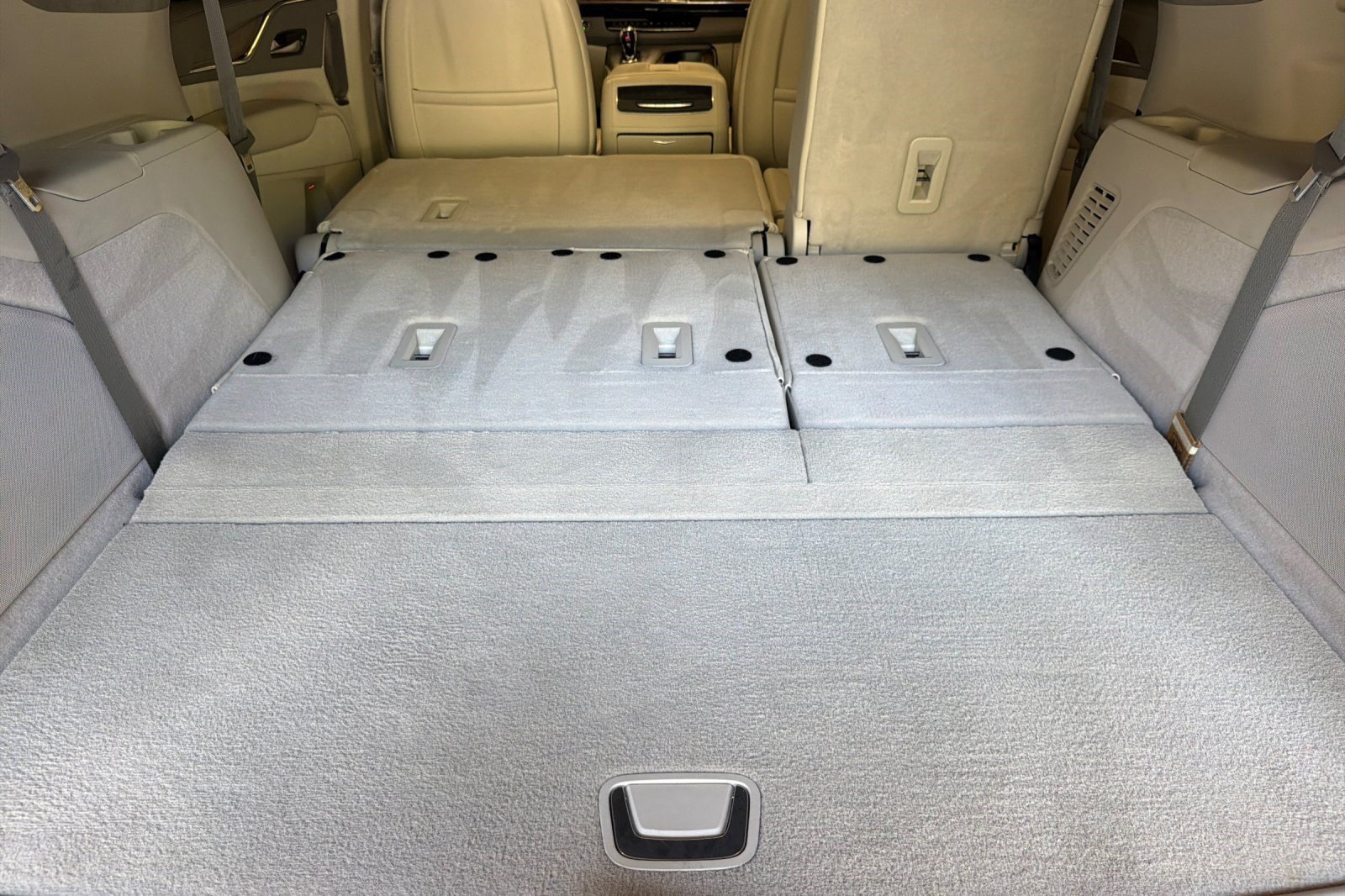 Used 2022 Cadillac Escalade Sport Platinum w/ Heavy-Duty Trailer Package AWD/4WD image 25
