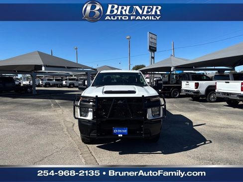 Used 2021 Chevrolet Silverado 2500 W/T w/ WT Convenience Package image 2