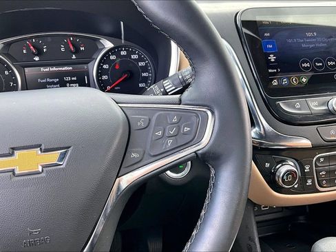 Used 2024 Chevrolet Equinox Premier FWD image 20