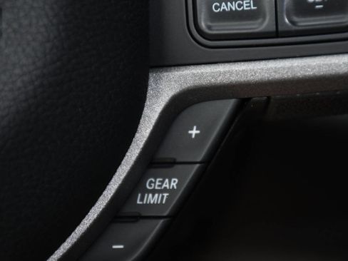 Used 2022 RAM 3500 Tradesman w/ Chrome Appearance Group AWD/4WD image 33