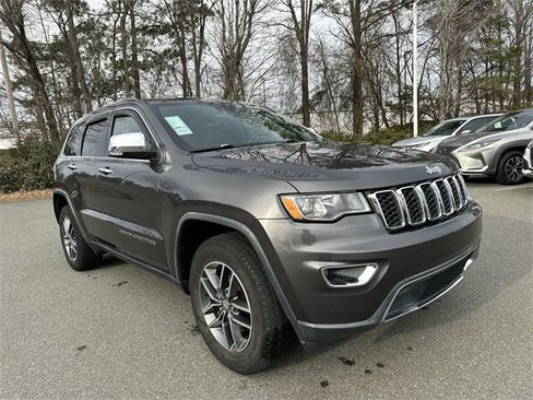 Used 2017 Jeep Grand Cherokee Limited w/ Trailer Tow Group IV image 7