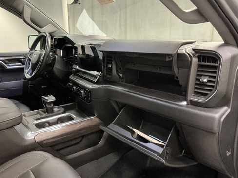 Used 2023 Chevrolet Silverado 1500 LTZ w/ LTZ Premium Package AWD/4WD image 38