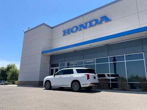 Used 2024 Hyundai Palisade Calligraphy FWD image 19