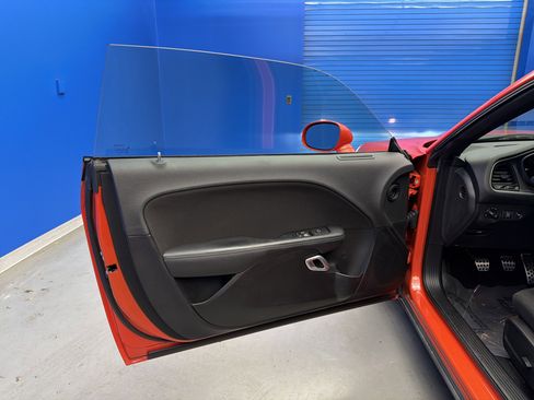 Used 2022 Dodge Challenger R/T w/ Blacktop Package image 9