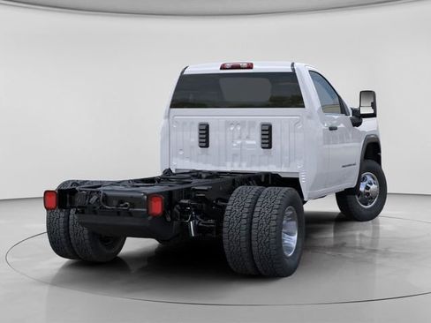 New 2026 GMC Sierra 3500 Pro image 4
