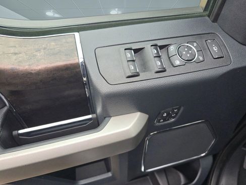 Used 2022 Ford F250 Lariat w/ Lariat Ultimate Package image 26